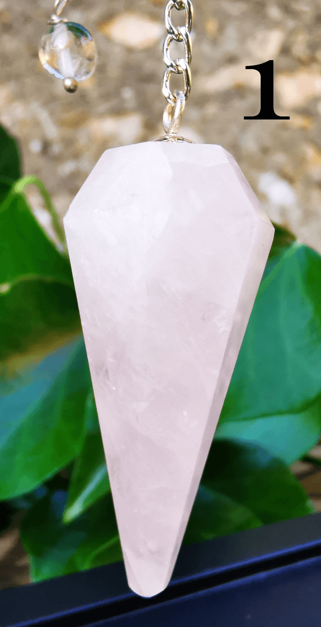 Pendule Quartz rose pointe à facettes