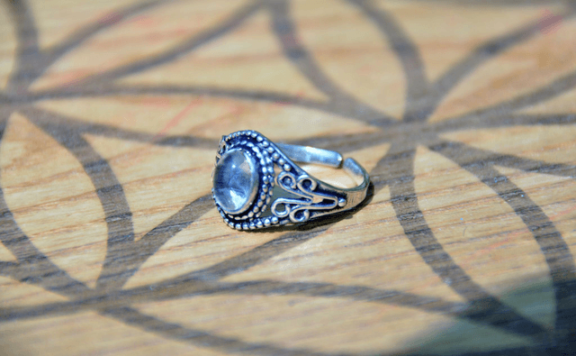 Bague avec cristal de roche 