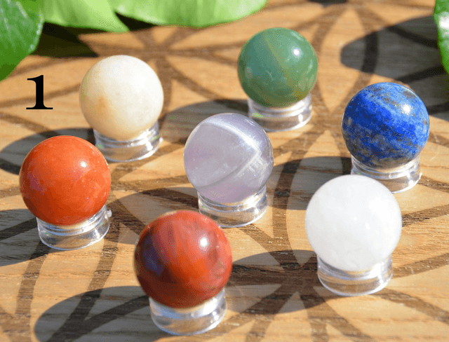 7 Sphères en pierres précieuses Feng Shui chakra