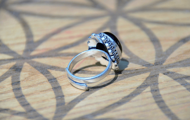 Bague avec tourmaline noire 