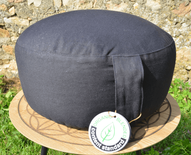 Coussin de méditation noir avec Om coton Bio