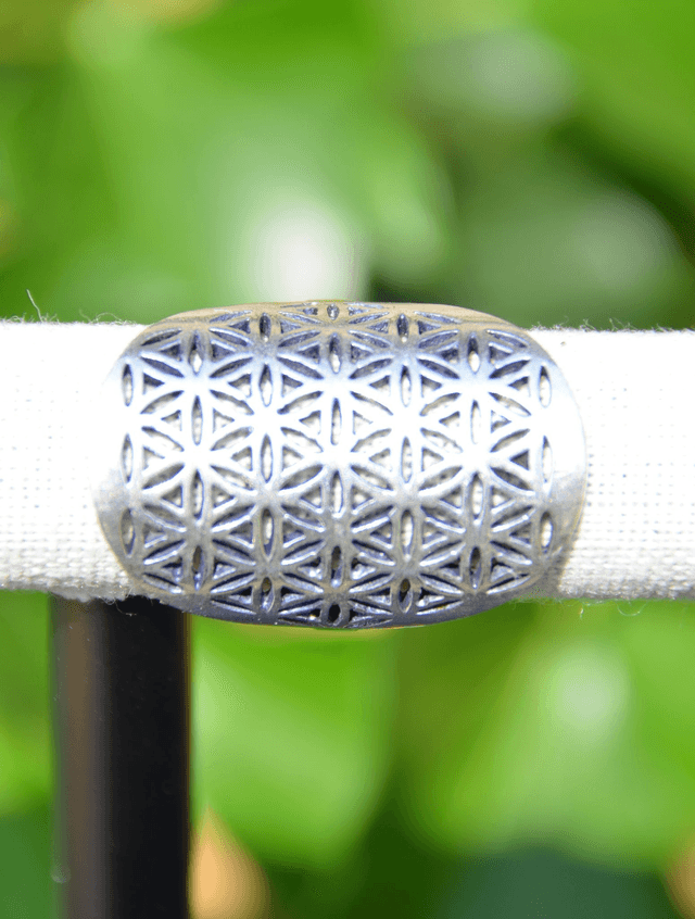 Bague fleur de vie en laiton couleur argent 