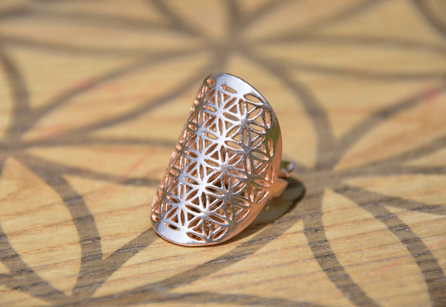 Bague fleur de vie en laiton couleur or rose 