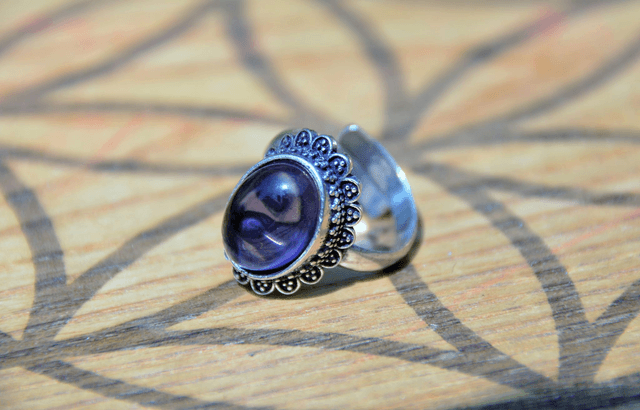 Bague avec améthyste 